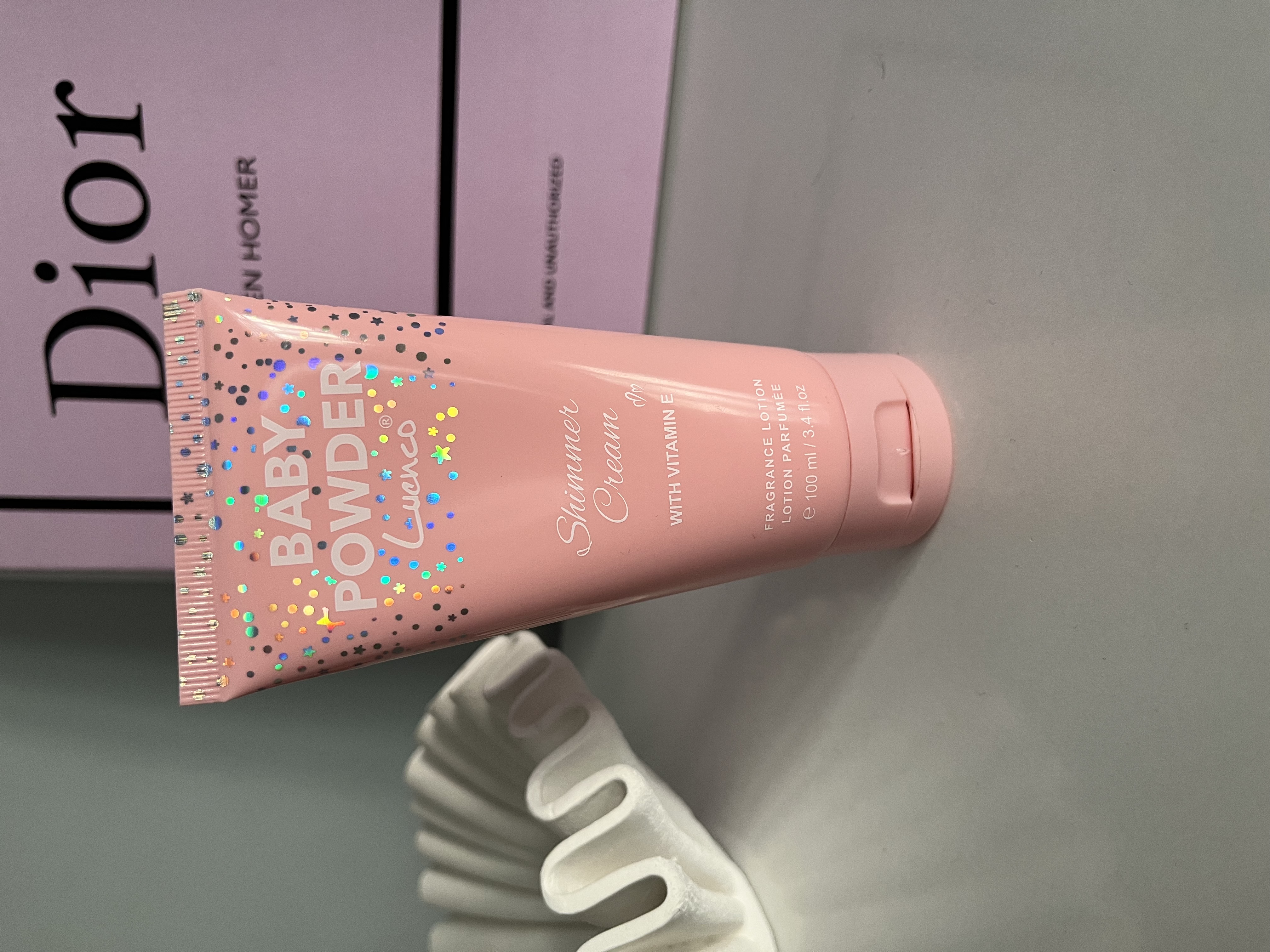 لوسیون بدن شاین‌دار شاینی مدل Baby Powder